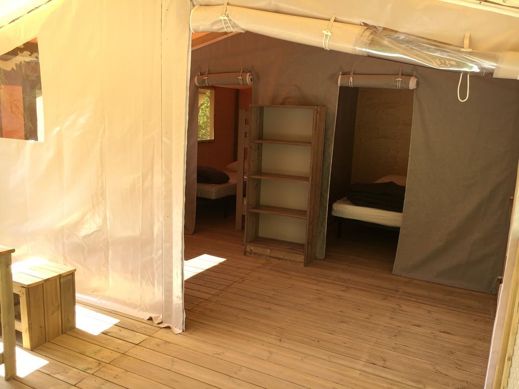 Camping Calme Et Nature Кастелан Екстериор снимка
