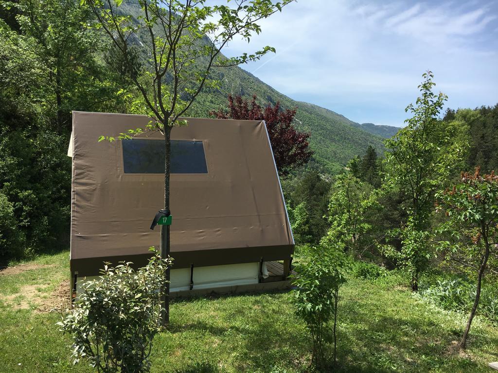 Camping Calme Et Nature Кастелан Екстериор снимка