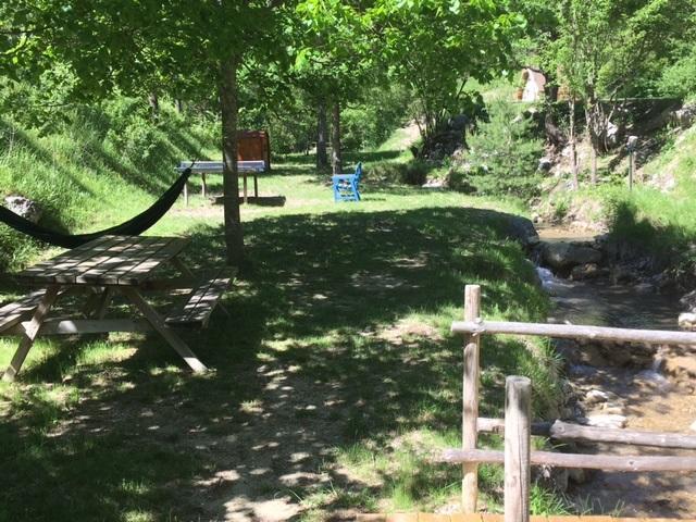 Camping Calme Et Nature Кастелан Екстериор снимка